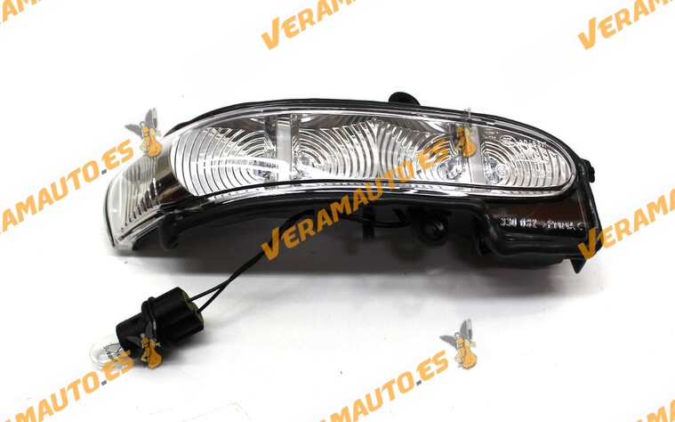 Right Rearview Mirror Lamp with Courtesy Light | Mercedes E-Class W211 | G-Class W461|W463 | ULO | OEM 2038201421