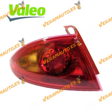 Valeo Pilot | Seat Leon 1P1 from 2009 to 2012 | Rear Left Outer Fin | OEM Similar to 1P0945111D