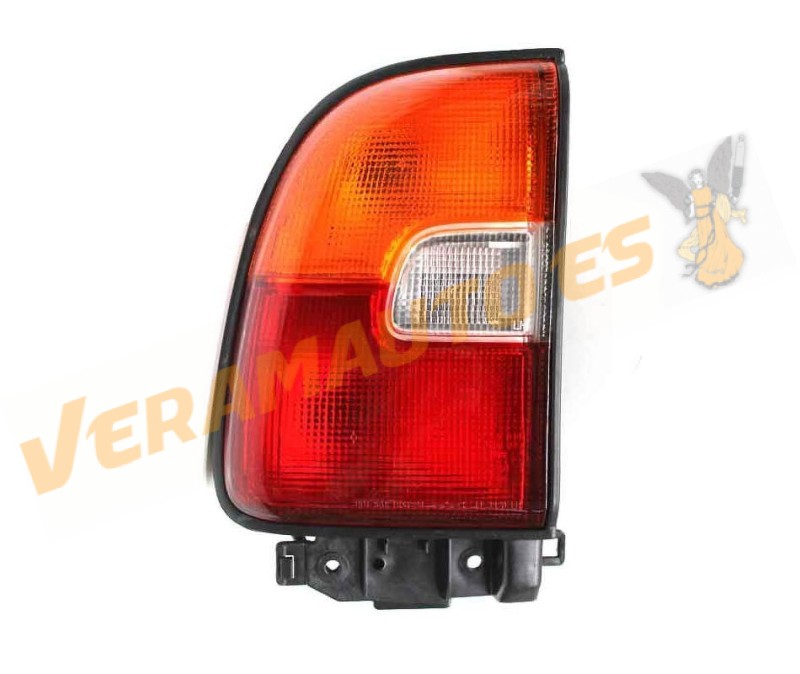 Piloto Toyota Rav 4 XA10 de 1994 al 1998 Trasero Izquierdo Completo con portalamparas OEM 8155042050 8155042050