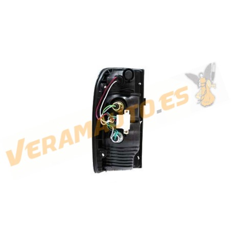 Piloto Toyota Hilux N60 Desde 2001 hasta 2005 Trasero Derecho sin portalamparas OEM Similar 81550-04080