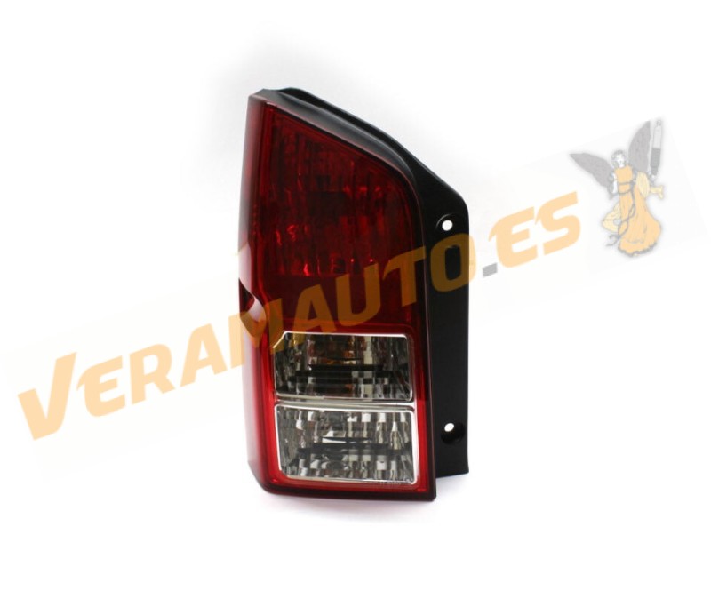 Piloto Nissan Pathfinder R51 del 2005 al 2013 Trasero Izquierdo con Portalamparas rojo y blanco Tipo USA OEM 26555-EA525