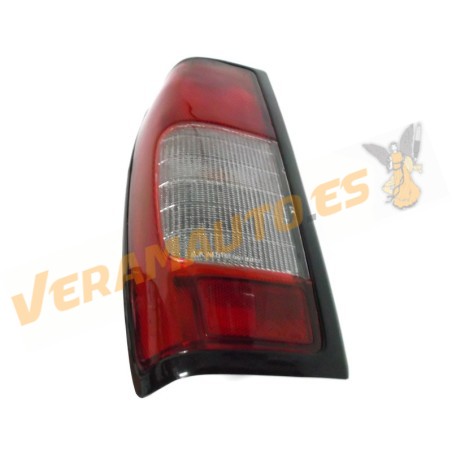 Piloto Nissan Navara Pick Up año 1997 al 2005 Doble Cabina 22 cm de Separacion Entre Soportes Trasero Izquierdo