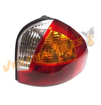 Piloto Hyundai Santa Fe De 2000 Al 2006 Trasero Derecho OEM 9242026000